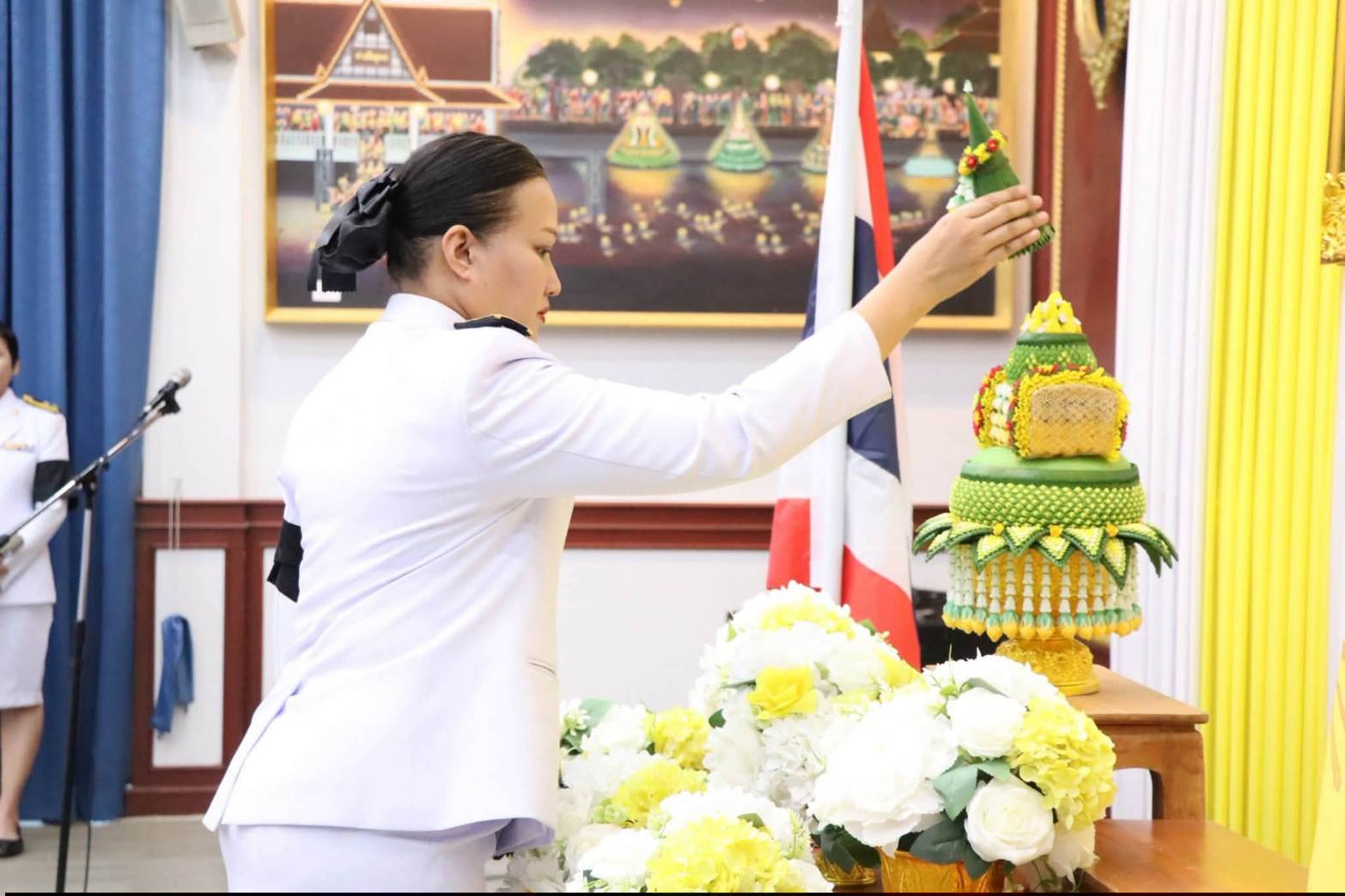 title - นางสาวอมรรัตน์ แขวงโสภา ปฏิรูปที่ดินจังหวัดพระนครศรีอยุธยา ปฏิบัติหน้าที่ในตำแหน่งผู้อำนวยการศูนย์ส่งเสริมและพัฒนาอาชีพเสริมนอกภาคการเกษตร(ศพส.) เป็นประธานในพิธีถวายสัตย์ปฏิญาณเพื่อเป็นข้าราชการที่ดีและพลังของแผ่นดิน เนื่องในโอกาสมหามงคลเฉลิมพระชนมพรรษา พระบาทสมเด็จพระปรเมนทรรามาธิบดีศรีสินทร มหาวชิราลงกรณ พระวชิรเกล้าเจ้าอยู่หัว 28 กรกฎาคม 2569